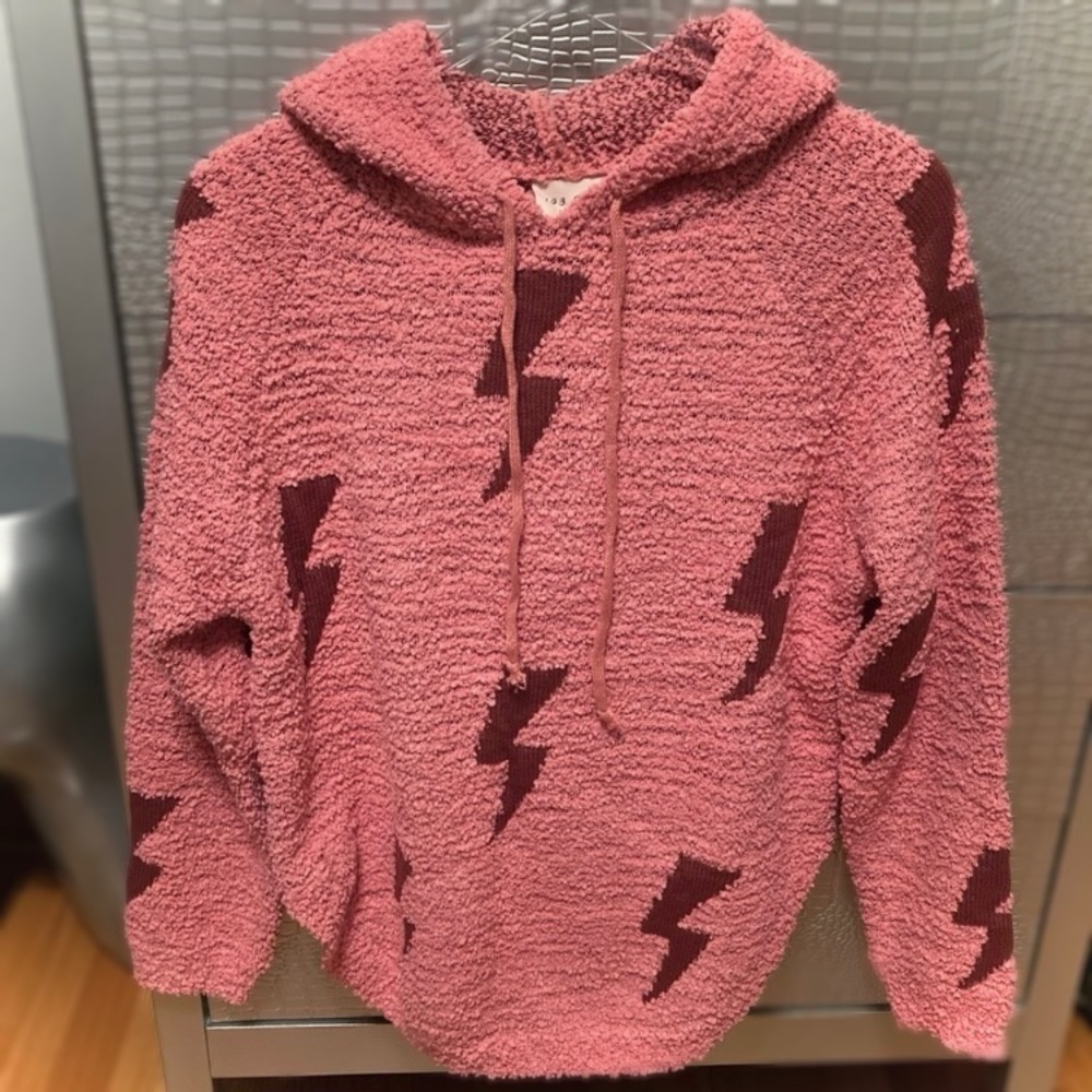 NWT⚡️Cozy Pullover Hoodie Medium Pink Long Sleeve Lightning Bolt Teddy Fuzzy